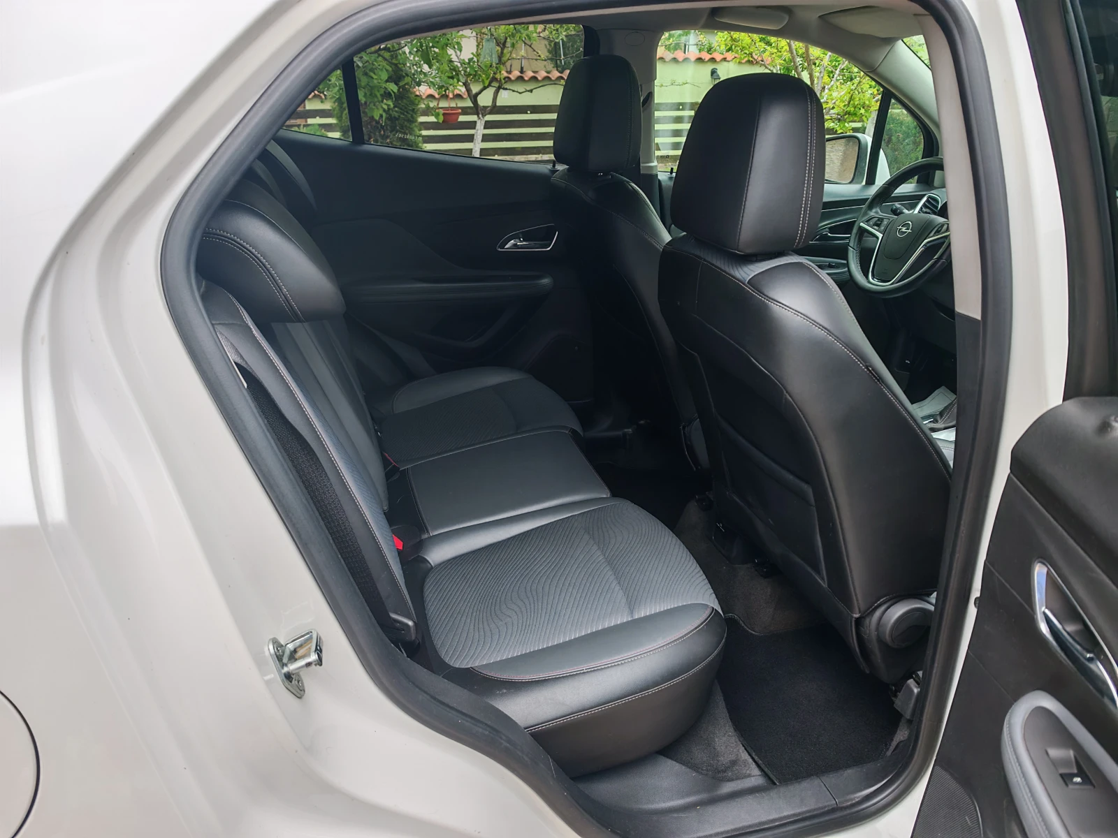 Opel Mokka 1.7CDTI-АВТОМАТИК, КАМЕРА, НАВИГАЦИЯ, КОЖА, снимка 10 - Автомобили и джипове - 54483679