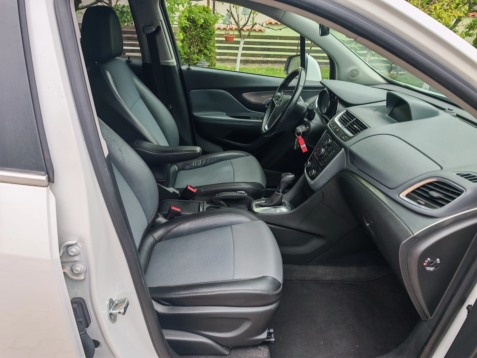 Opel Mokka 1.7CDTI-АВТОМАТИК, КАМЕРА, НАВИГАЦИЯ, КОЖА, снимка 9 - Автомобили и джипове - 54483679