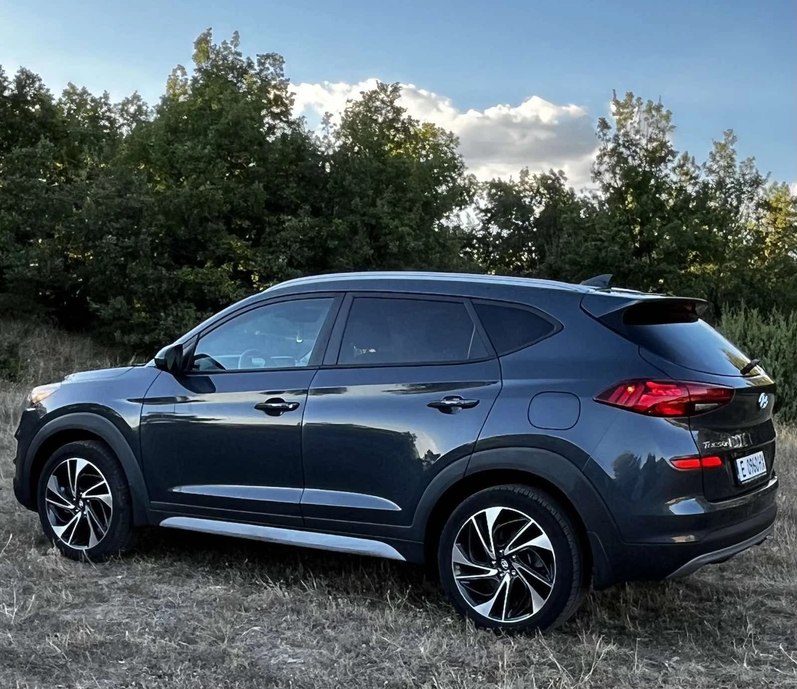 Hyundai Tucson, снимка 3 - Автомобили и джипове - 55955373