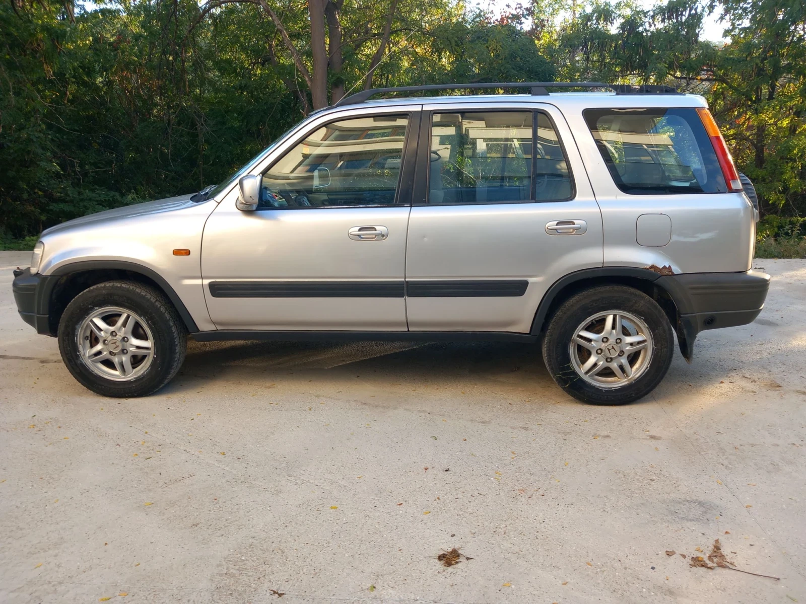 Honda Cr-v, снимка 4 - Автомобили и джипове - 56341423