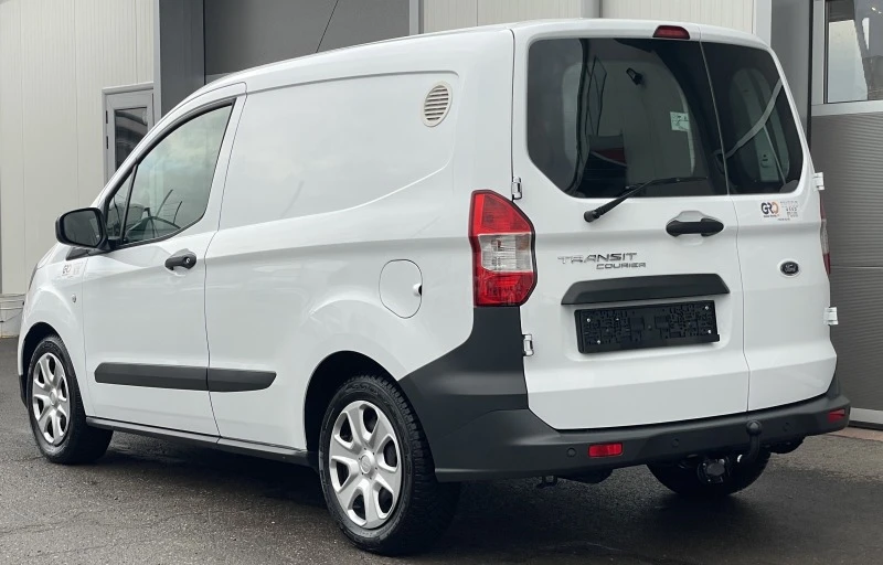 Ford Transit Courier , снимка 3 - Бусове и автобуси - 45446831