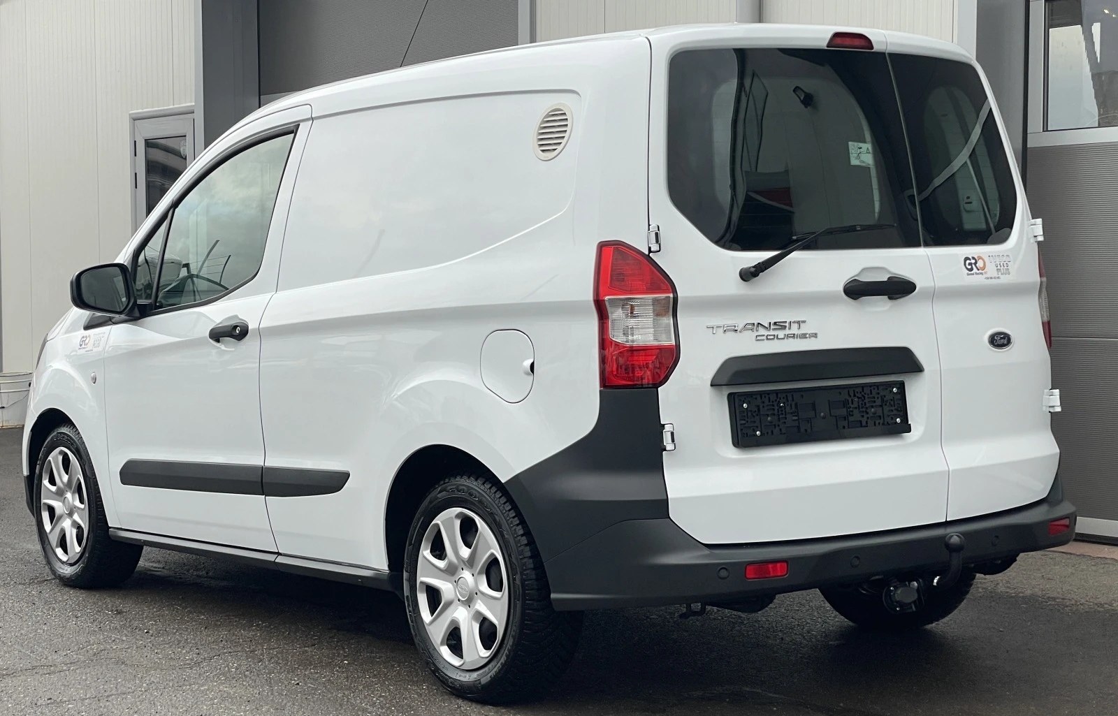 Ford Transit Courier  - изображение 3