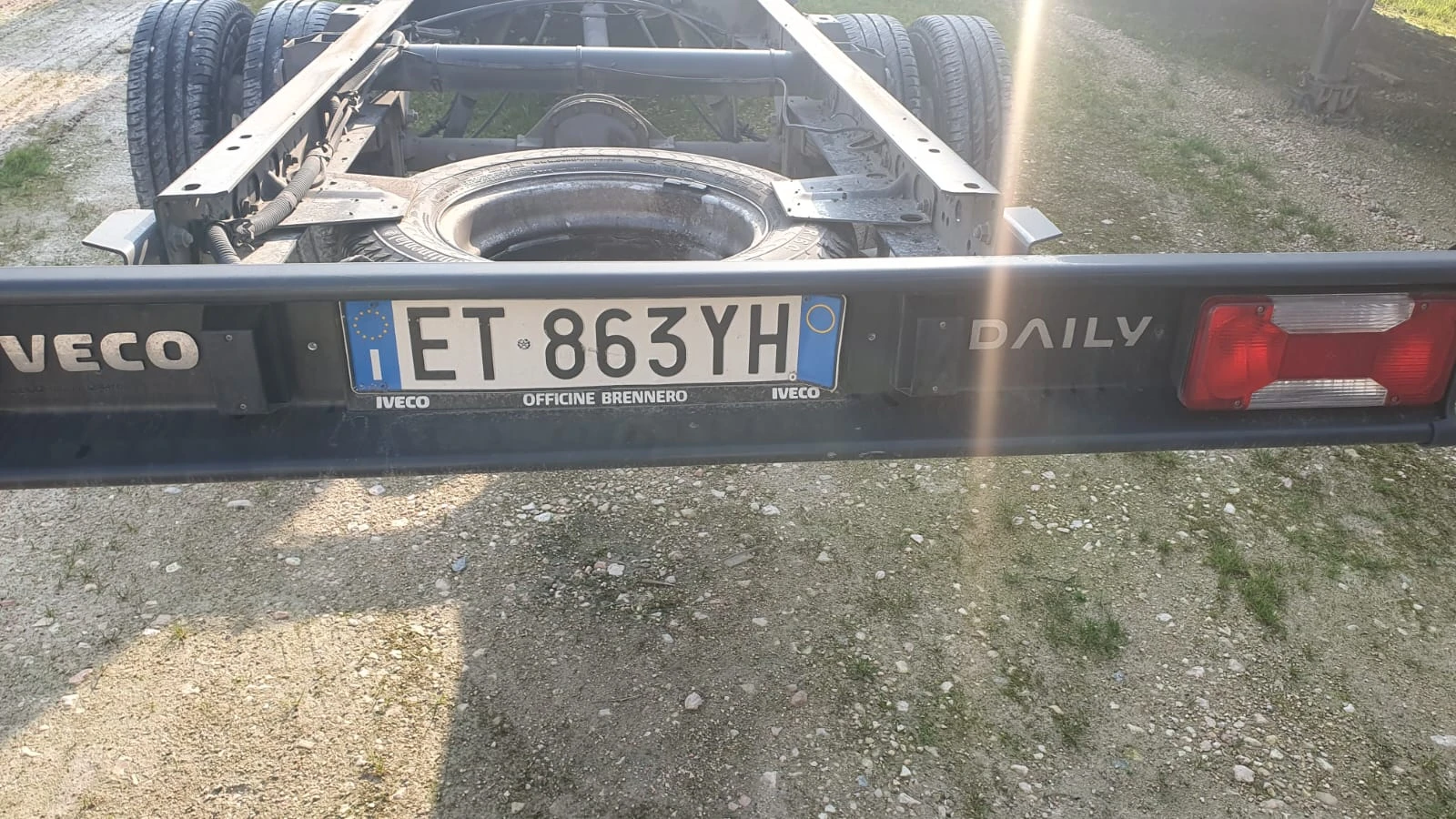 Iveco Daily 35C15 3.0L 150КС ЩЕТА от късо съединение - изображение 3