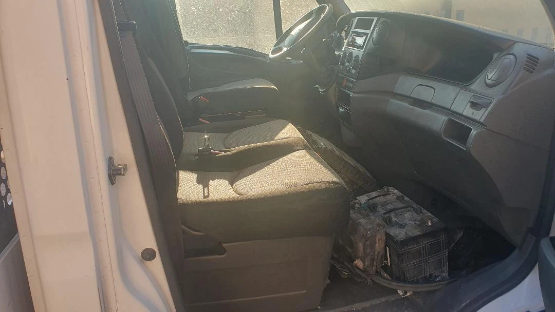 Iveco Daily 35C15 3.0L 150КС ЩЕТА от късо съединение - изображение 8
