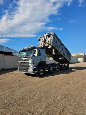 Обява за продажба на Volvo Fm самосвал за насипни товари/зърновоз ~83 880 лв. - изображение 1