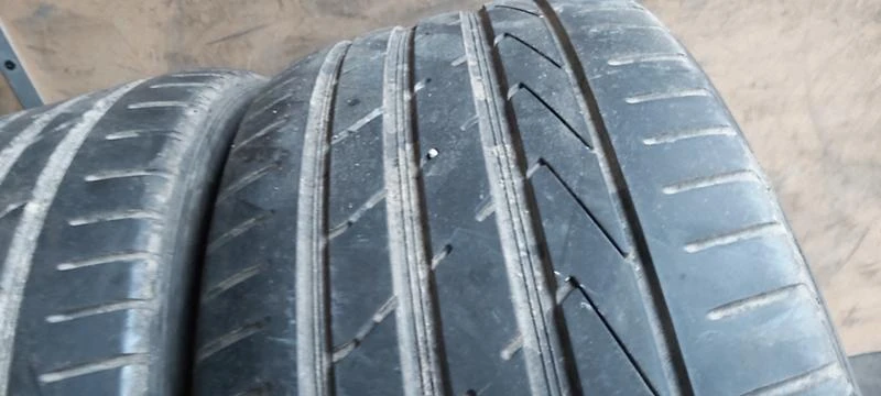 Гуми Летни 255/45R18, снимка 3 - Гуми и джанти - 35136810