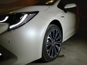 Toyota Corolla 1.8 hybrid Luxury version | Mobile.bg    14