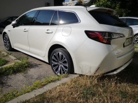 Обява за продажба на Toyota Corolla 1.8 hybrid Luxury version ~34 400 лв. - изображение 1 | Auto.bg Обява за продажба на Toyota Corolla 1.8 hybrid Luxury version ~34 400 лв. - изображение 1