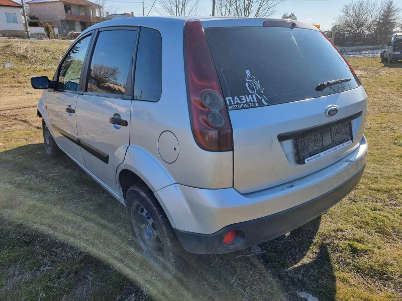 Ford Fiesta 1.4 TDCI/Siemens, снимка 8 - Автомобили и джипове - 43959698