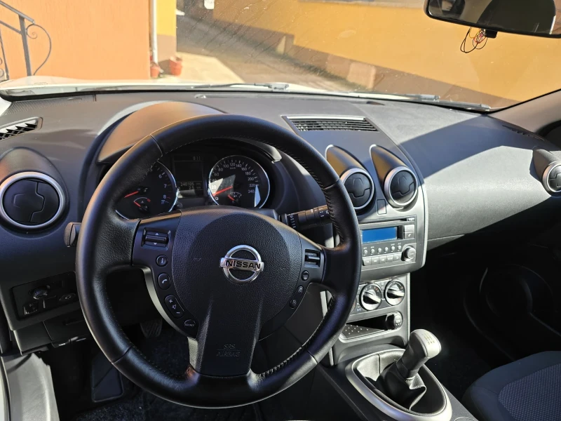Nissan Qashqai  Lpg 1.6 16v 117 hp, снимка 15 - Автомобили и джипове - 47781057