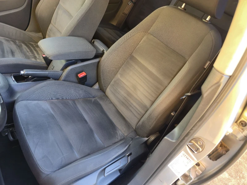 VW Golf 1.6 bifuel, снимка 15 - Автомобили и джипове - 47781057