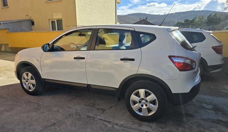 Nissan Qashqai  Lpg 1.6 16v 117 hp, снимка 2 - Автомобили и джипове - 47781057
