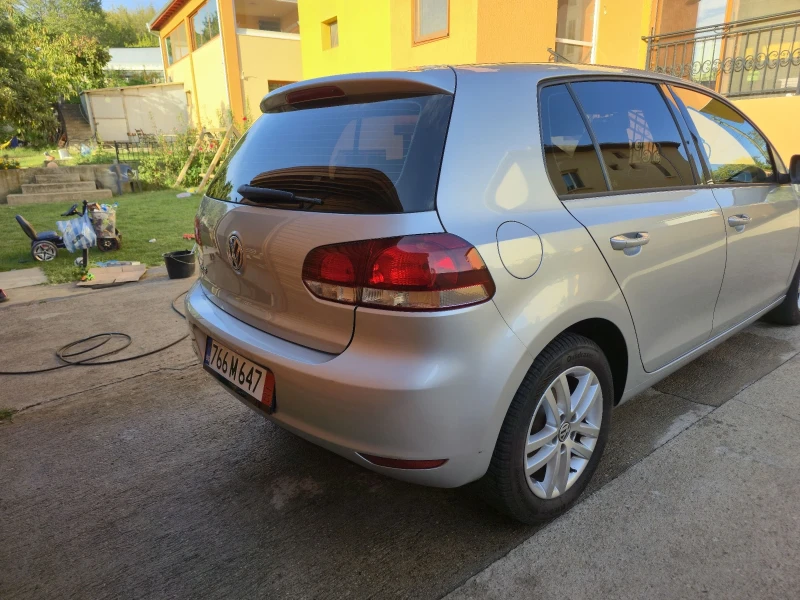 VW Golf 1.6 bifuel, снимка 8 - Автомобили и джипове - 47781057