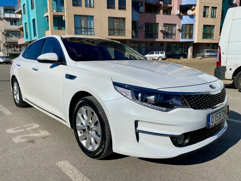 Kia K5 Само ГАЗ , КЛИМАТРОНИК, Подгряване, LED, снимка 1 - Автомобили и джипове - 47813246