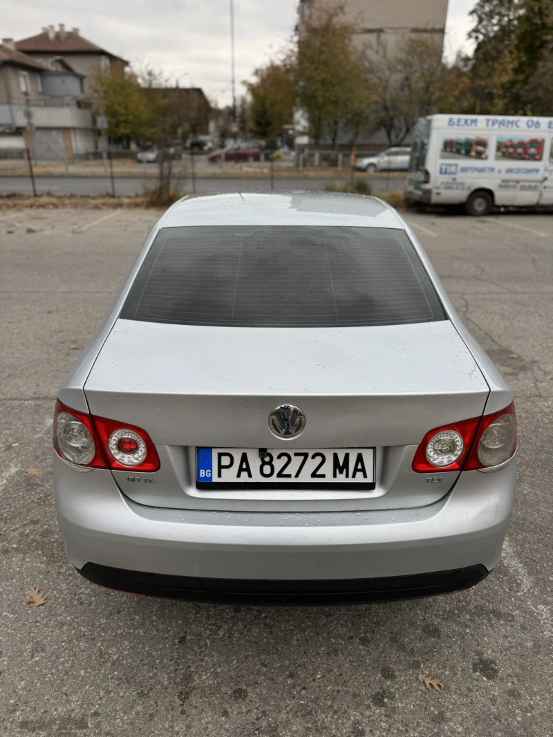 VW Jetta, снимка 6 - Автомобили и джипове - 47944289