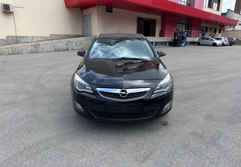 Opel Astra 2.0CDTI - КЛИМАТРОНИК, снимка 2 - Автомобили и джипове - 50263992