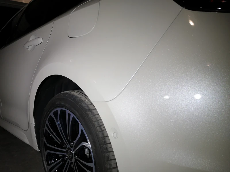 Toyota Corolla 1.8 hybrid Luxury version, снимка 11 - Автомобили и джипове - 52162164