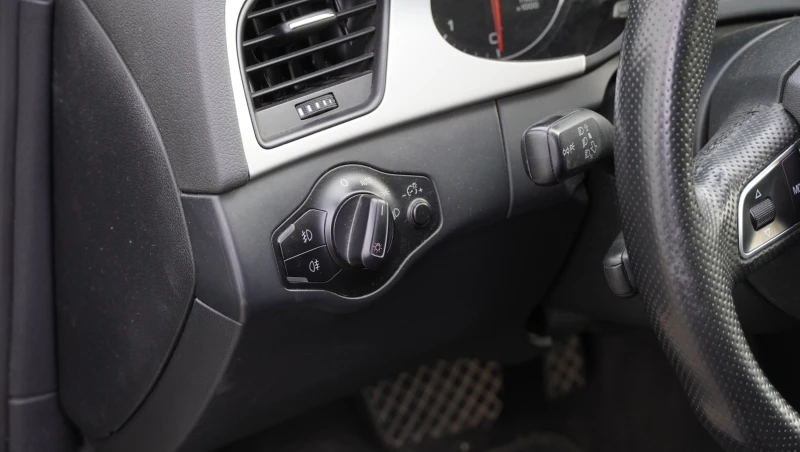 Audi A4 B8 Quattro * Сменени вериги* , снимка 9 - Автомобили и джипове - 52527403