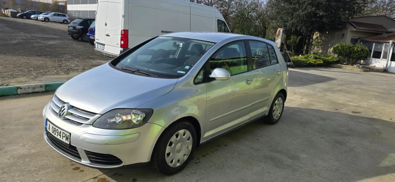 VW Golf Plus, снимка 3 - Автомобили и джипове - 52651639