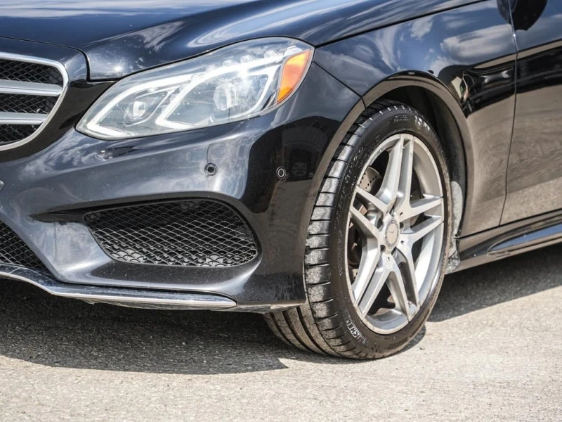 Mercedes-Benz E 400 * 4dr Sdn 4MATIC | Sun/Moonroof | ФИНАНСИРАНЕ, снимка 7 - Автомобили и джипове - 52727319
