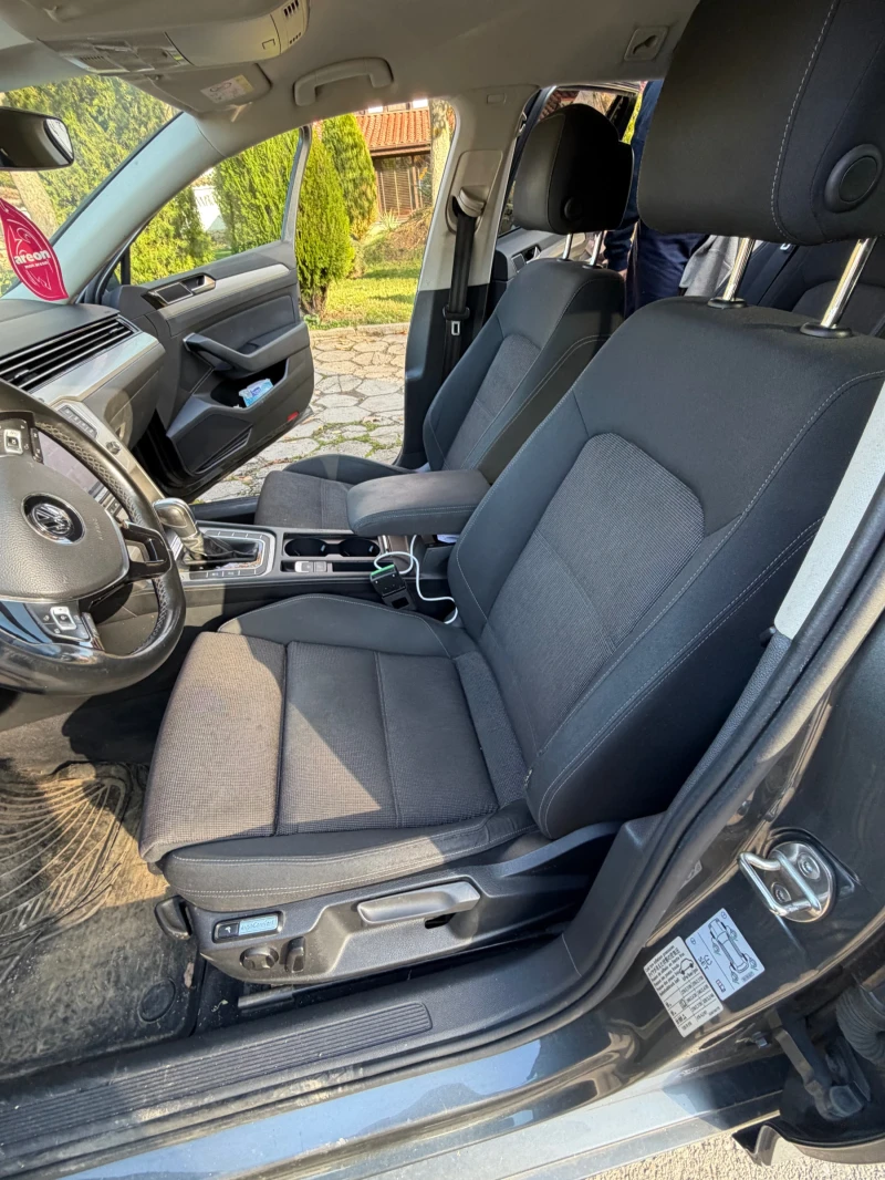 VW Passat  Full led kamera Distronic+ 190 конски сили МАСАЖ, снимка 7 - Автомобили и джипове - 52807861