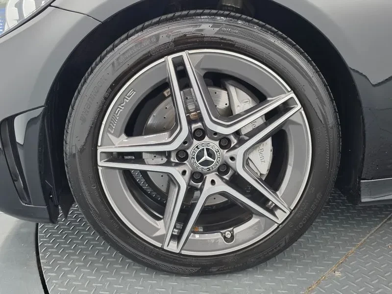 Mercedes-Benz C 200 Coupe, снимка 5 - Автомобили и джипове - 55783911