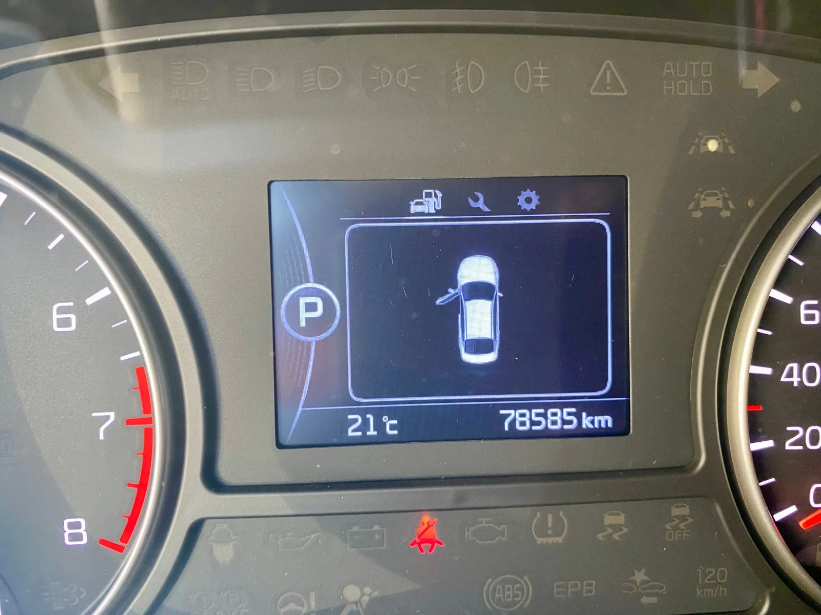 Kia K5 Само ГАЗ , КЛИМАТРОНИК, Подгряване, LED - изображение 10