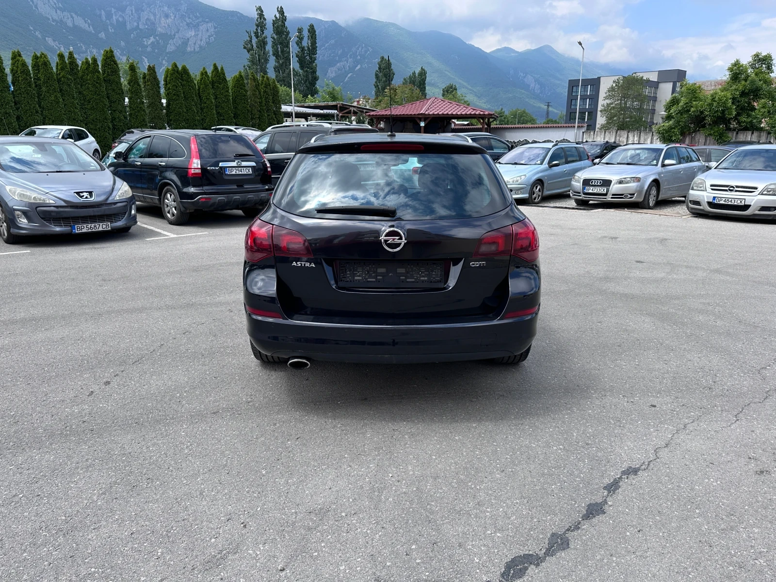 Opel Astra 2.0CDTI - КЛИМАТРОНИК - изображение 6