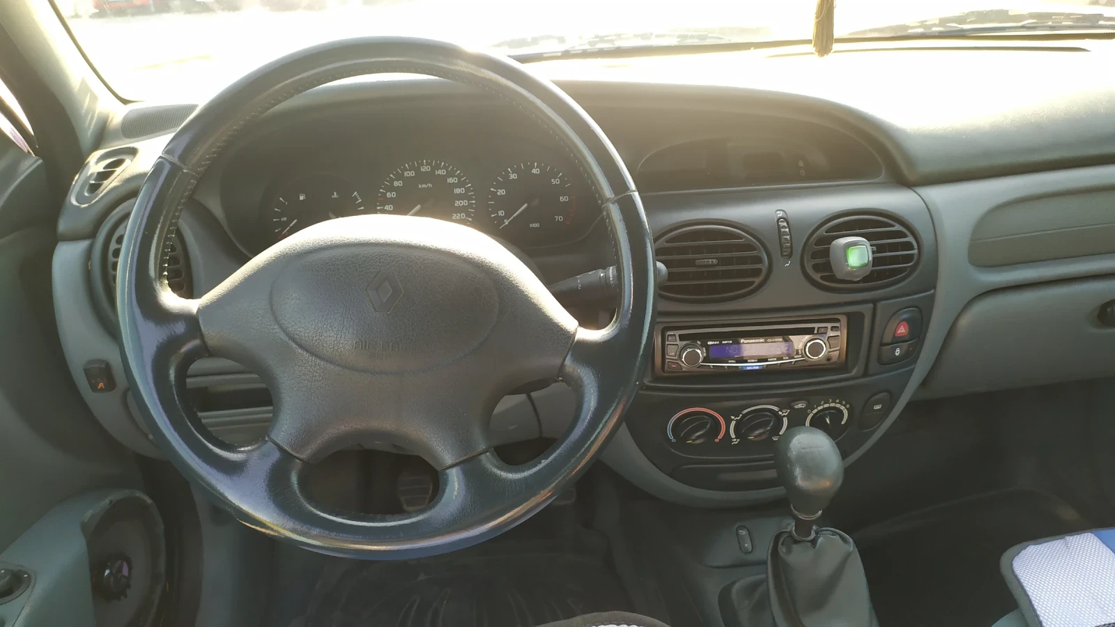 Renault Megane  - изображение 7