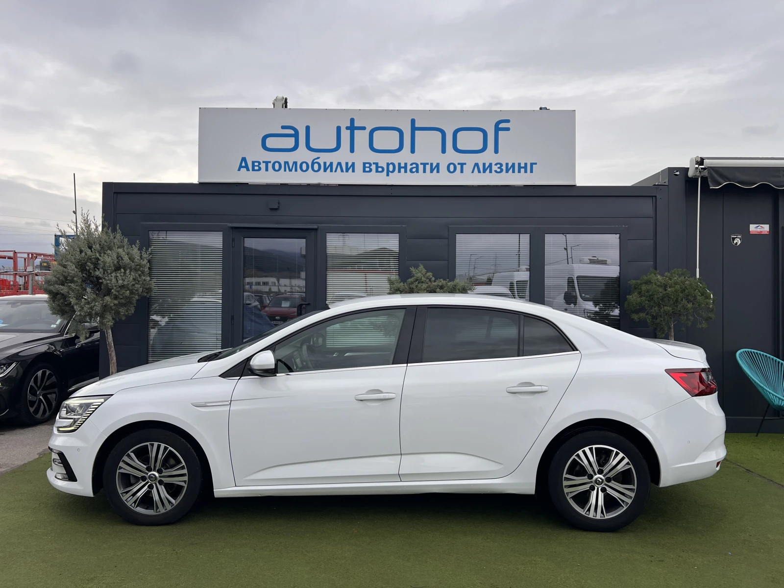 Renault Megane INTENS/1.5DCI/115K.C./7AT - изображение 2