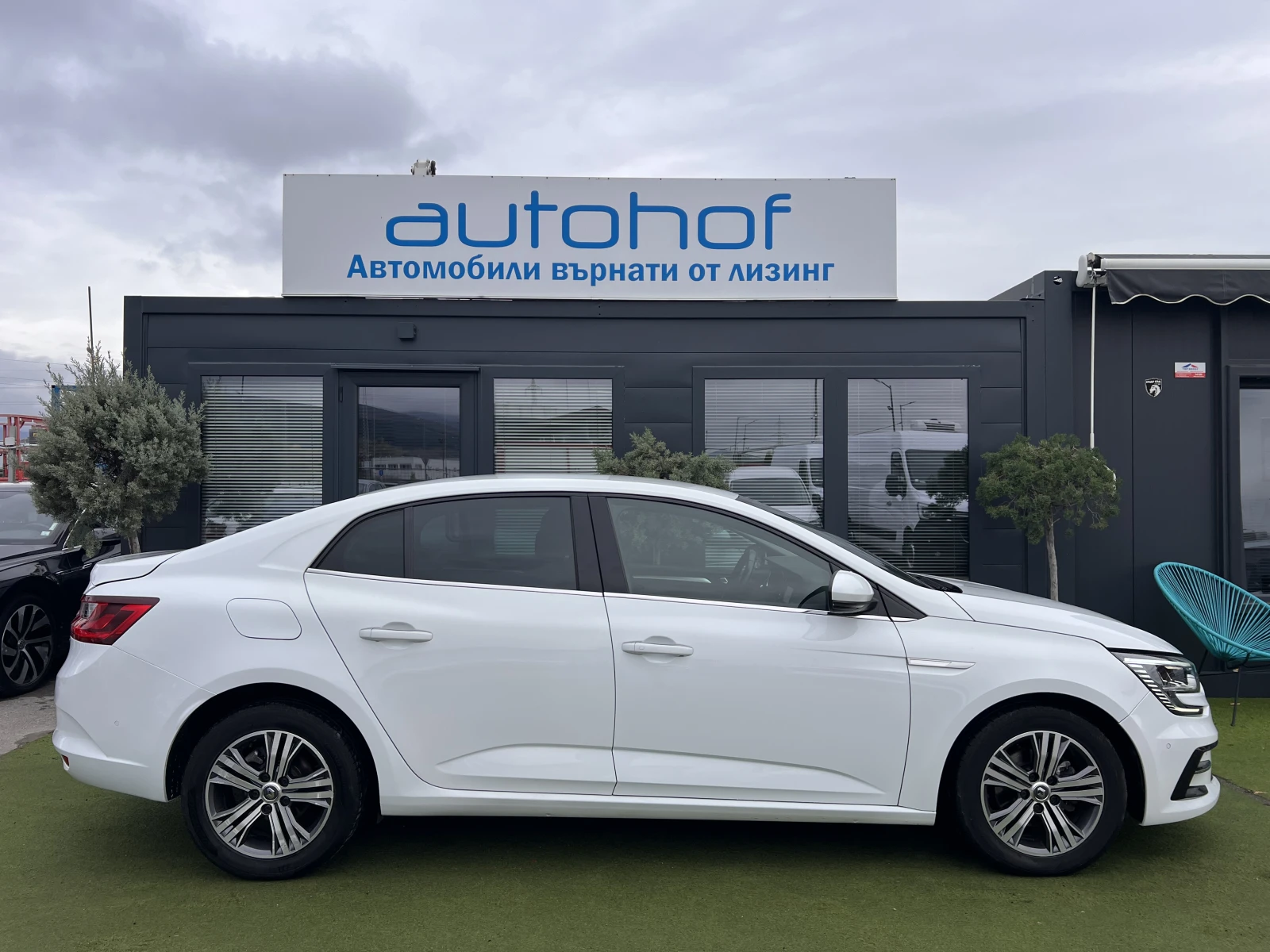 Renault Megane INTENS/1.5DCI/115K.C./7AT - изображение 5