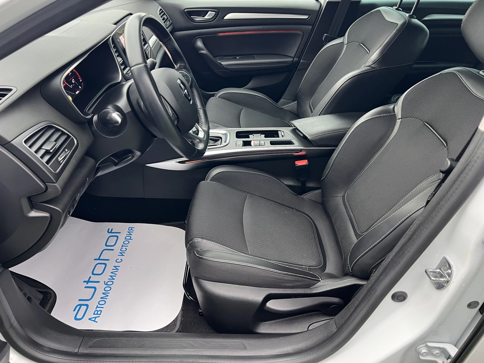 Renault Megane INTENS/1.5DCI/115K.C./7AT - изображение 8