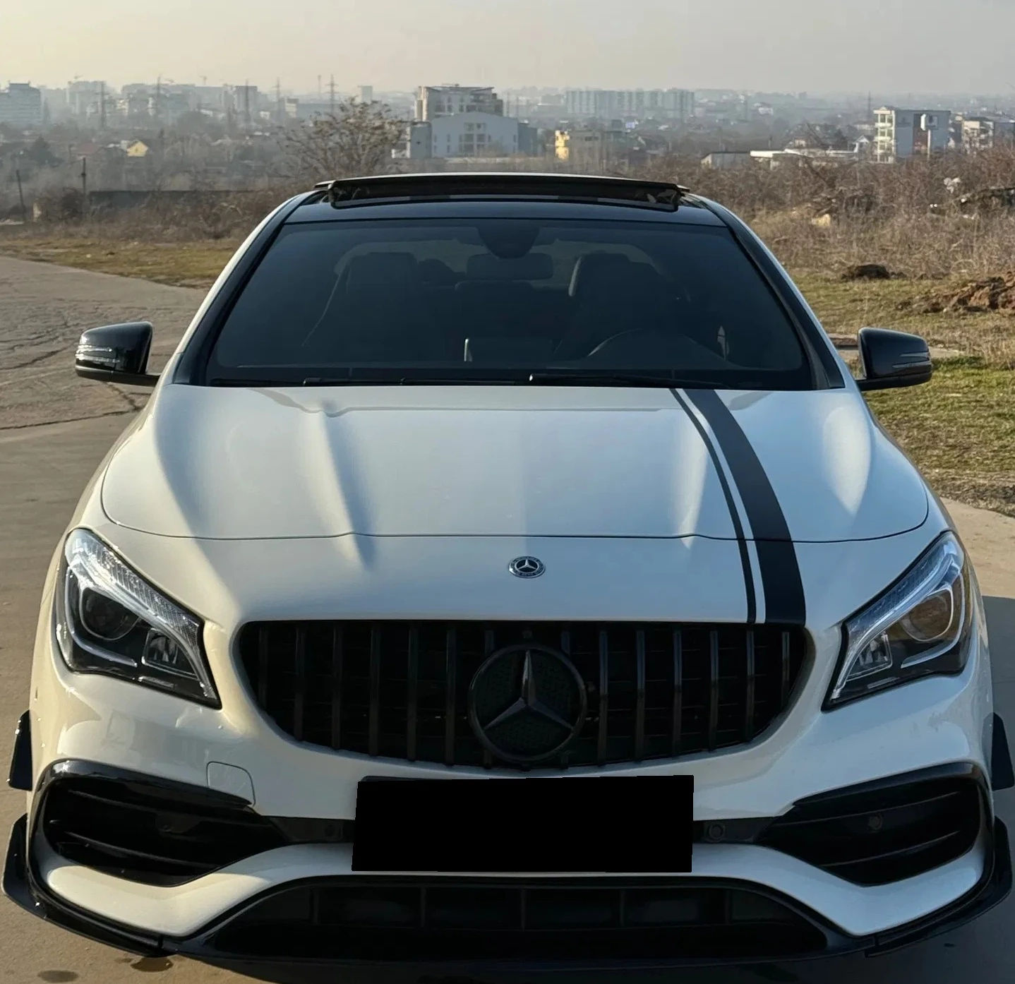 Mercedes-Benz CLA 45 AMG 4MATIC Coupe, снимка 2 - Автомобили и джипове - 53796867