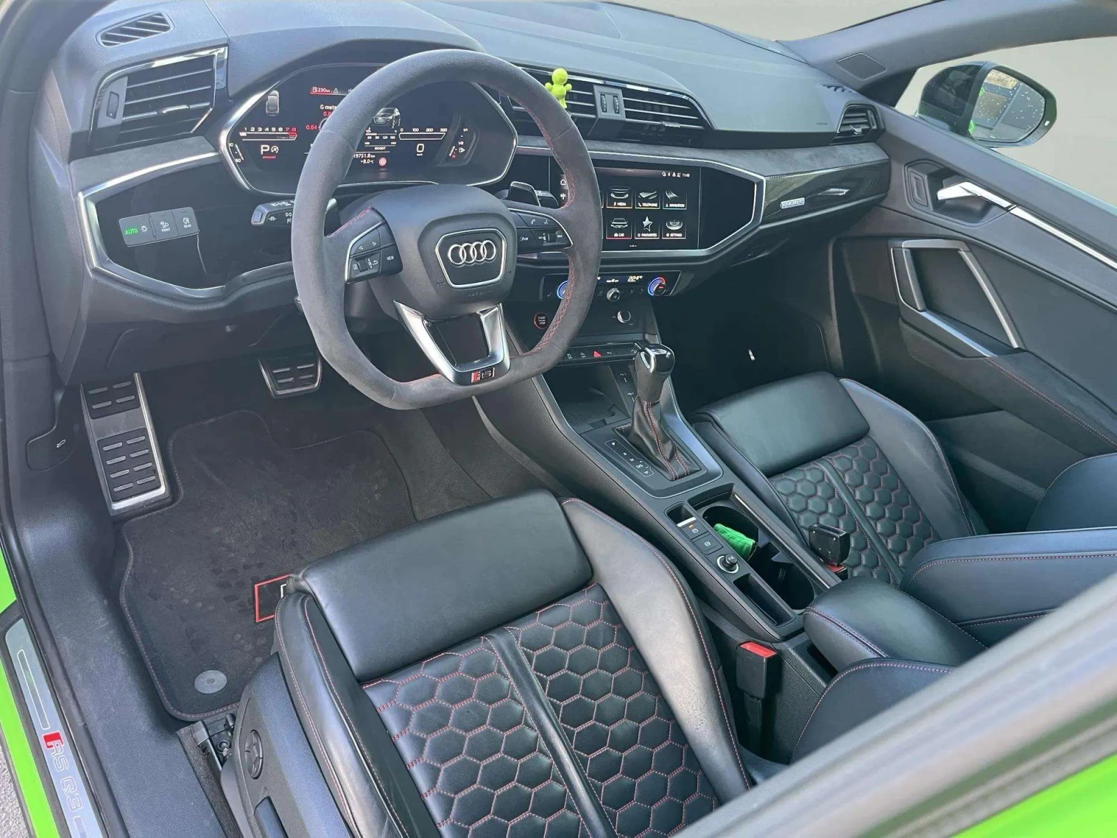 Audi RSQ3 Sportback, снимка 7 - Автомобили и джипове - 53976187