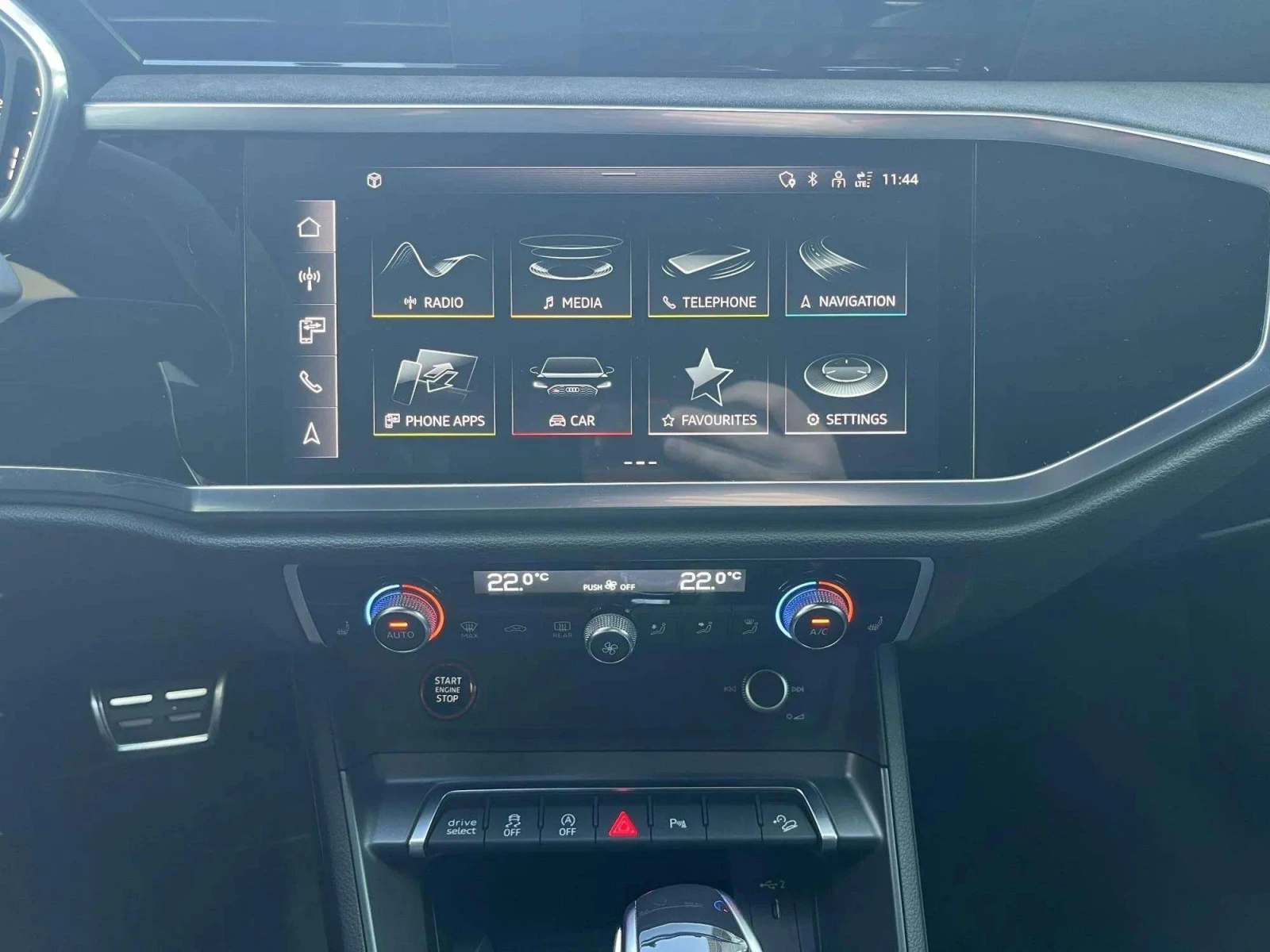 Audi RSQ3 Sportback, снимка 10 - Автомобили и джипове - 53976187