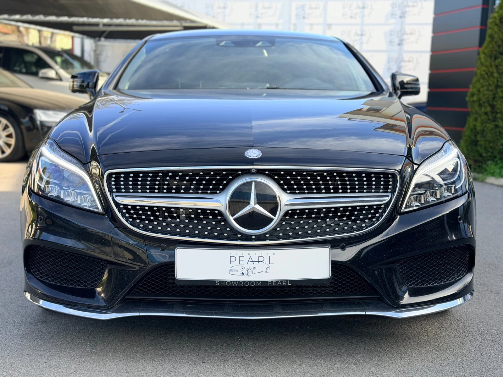 Mercedes-Benz CLS 350 d AMG Airmatic Facelift Distronic+ 360 H/Kardon, снимка 2 - Автомобили и джипове - 54111477