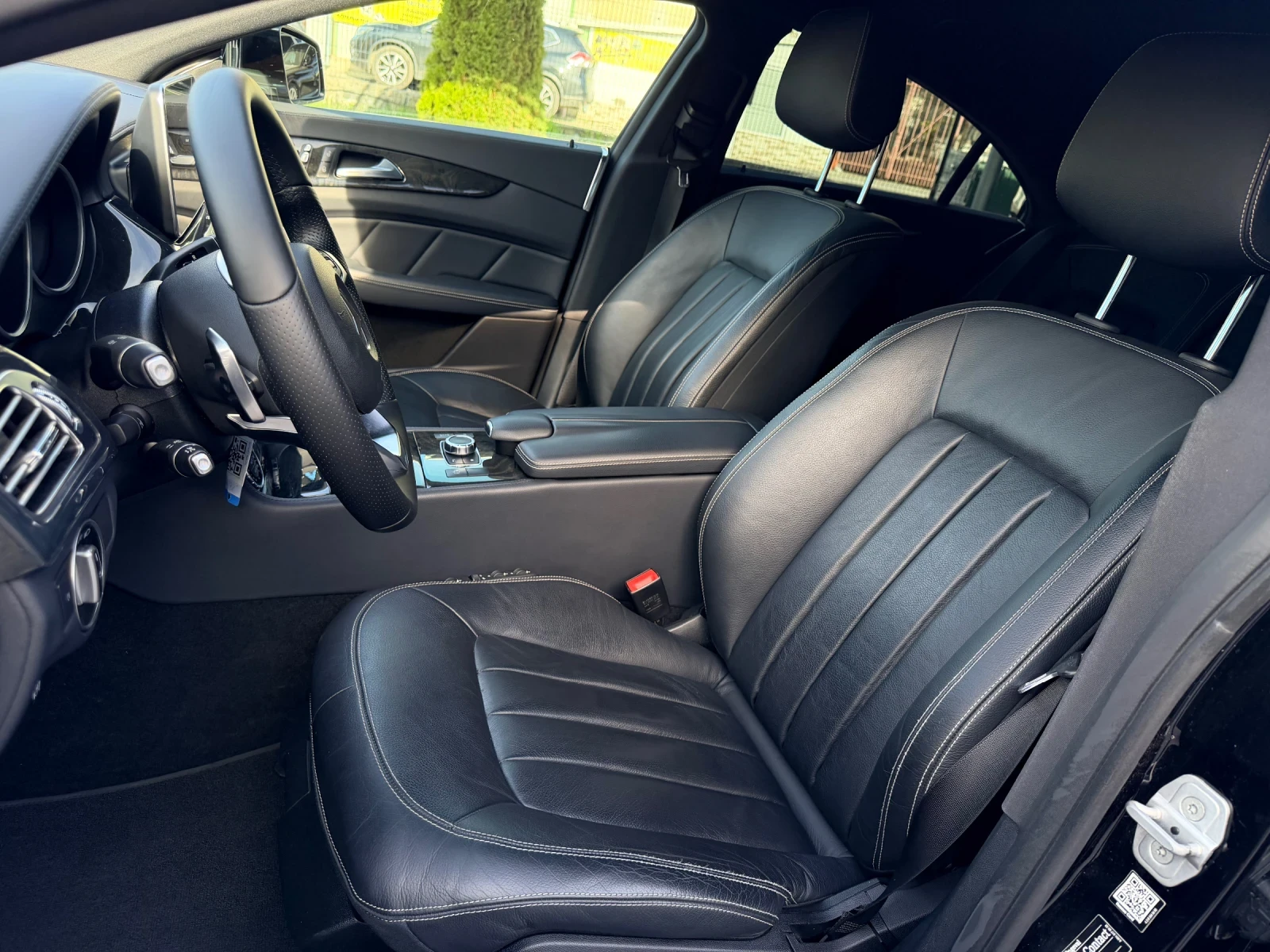 Mercedes-Benz CLS 350 d AMG Airmatic Facelift Distronic+ 360 H/Kardon, снимка 8 - Автомобили и джипове - 54111477