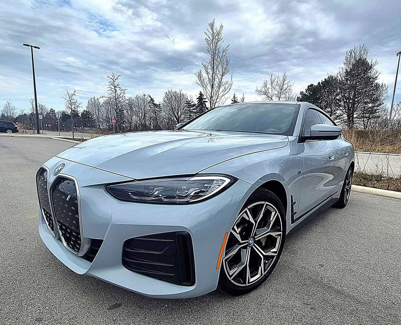 BMW i4 eDrive40  CARFAX, снимка 3 - Автомобили и джипове - 54226253