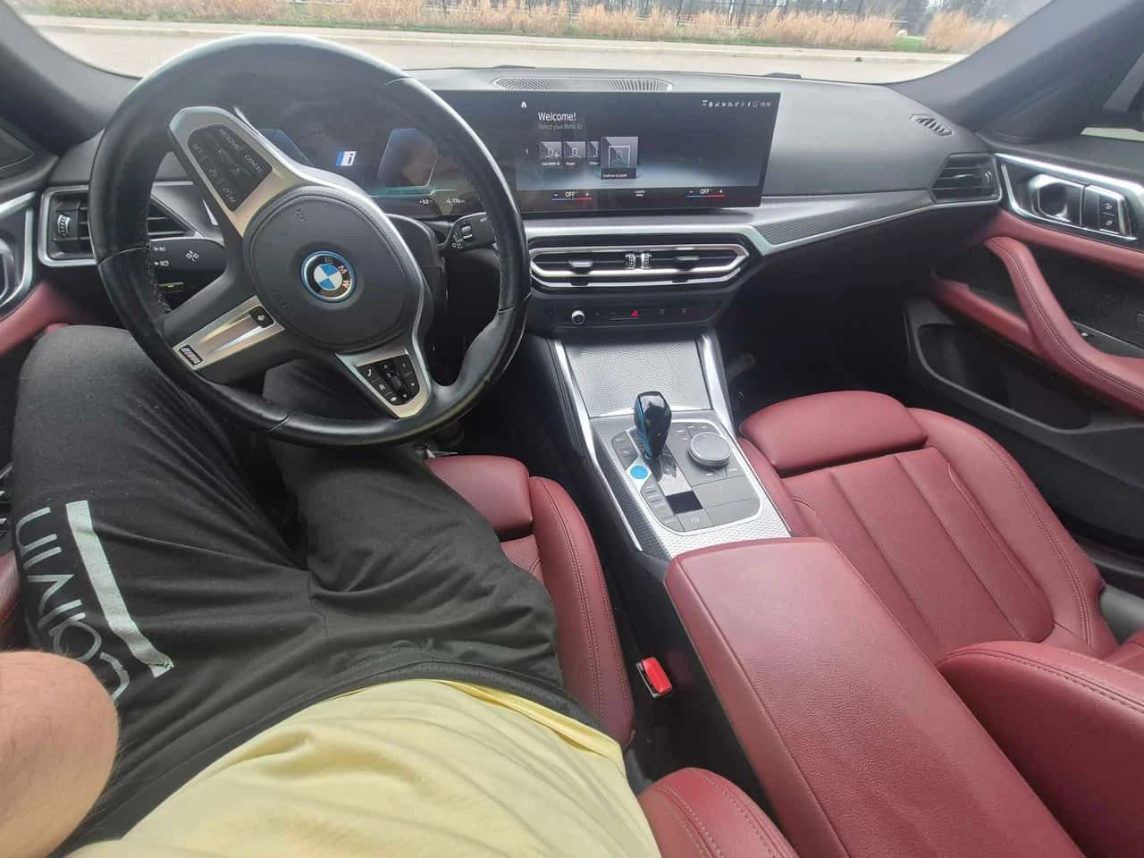 BMW i4 eDrive40  CARFAX, снимка 7 - Автомобили и джипове - 54226253