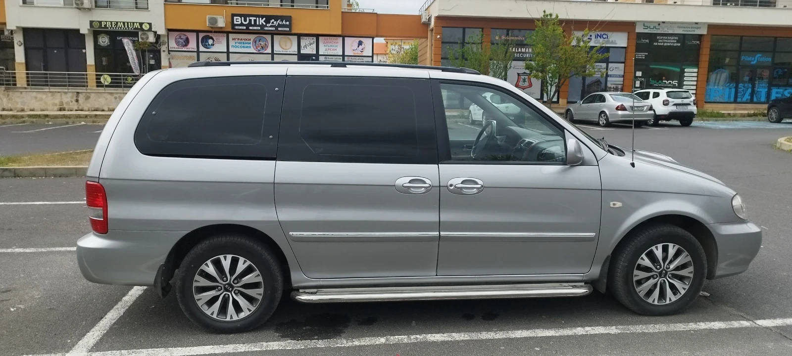 Kia Carnival 2.9 CRDi Special Edition , снимка 4 - Автомобили и джипове - 54397962