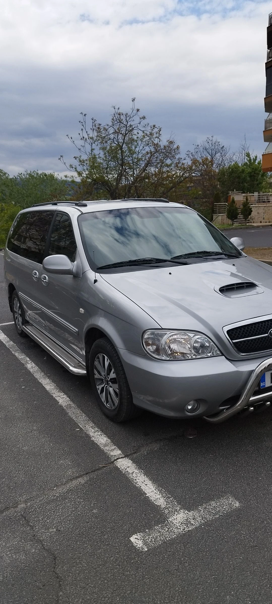 Kia Carnival 2.9 CRDi Special Edition , снимка 2 - Автомобили и джипове - 54397962