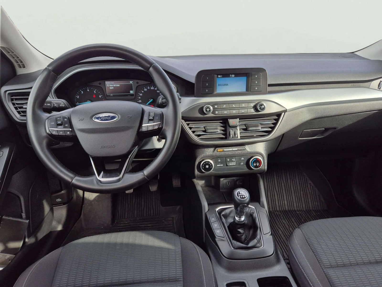 Ford Focus 1.0 EcoBoost, снимка 12 - Автомобили и джипове - 54541185