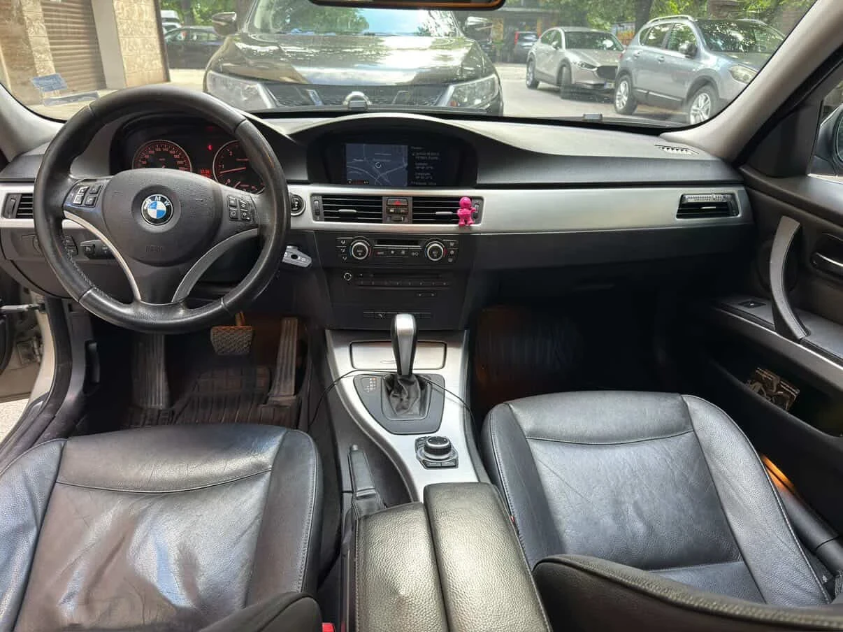 BMW 330 XDrive N57 LCI NAVI , снимка 9 - Автомобили и джипове - 54586713