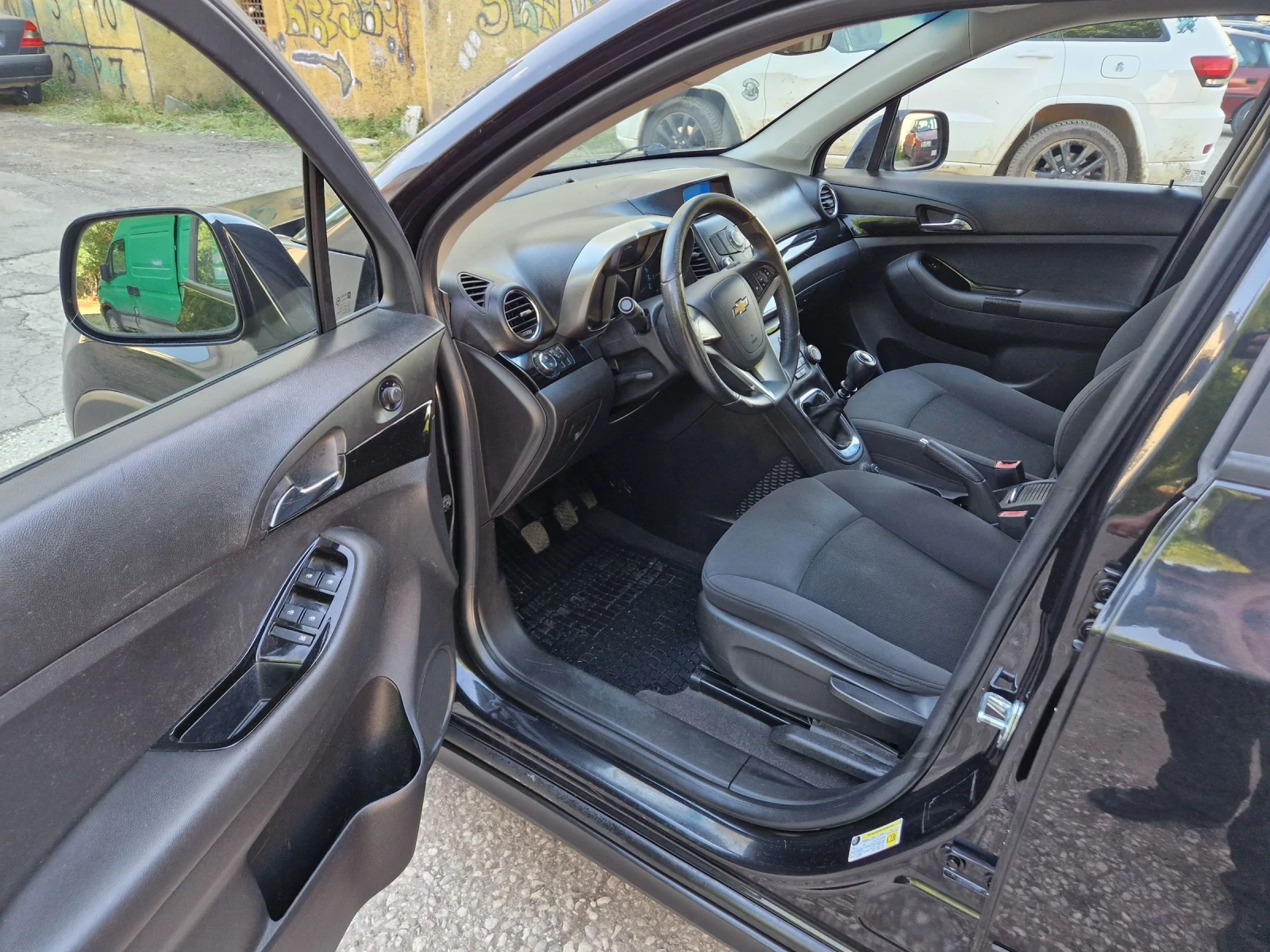 Chevrolet Orlando 1.8бензим, 141к.с, 7места, Евро 5А, Италия , снимка 6 - Автомобили и джипове - 54730973