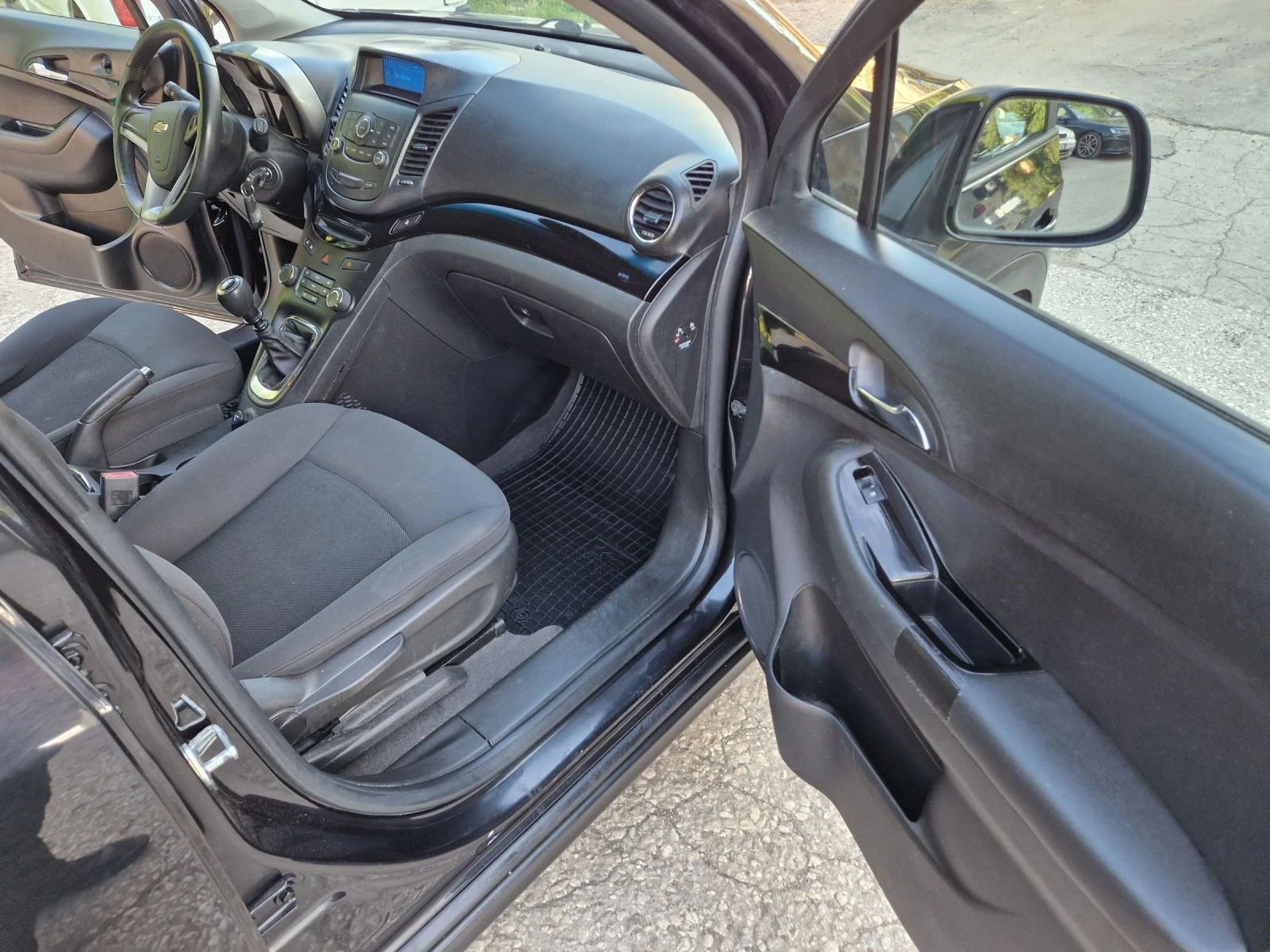 Chevrolet Orlando 1.8бензим, 141к.с, 7места, Евро 5А, Италия , снимка 7 - Автомобили и джипове - 54730973