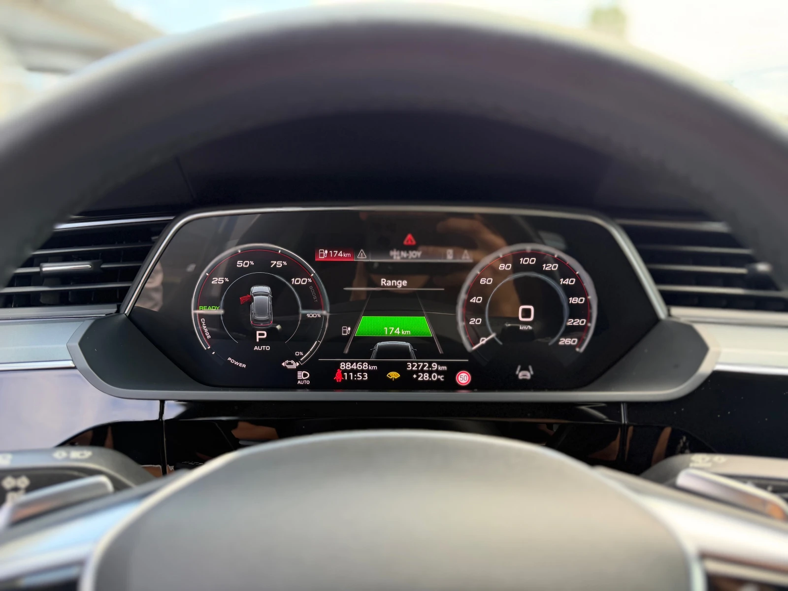 Audi E-Tron 55, 95kwh, Matrix, 360, head up, снимка 12 - Автомобили и джипове - 54930091