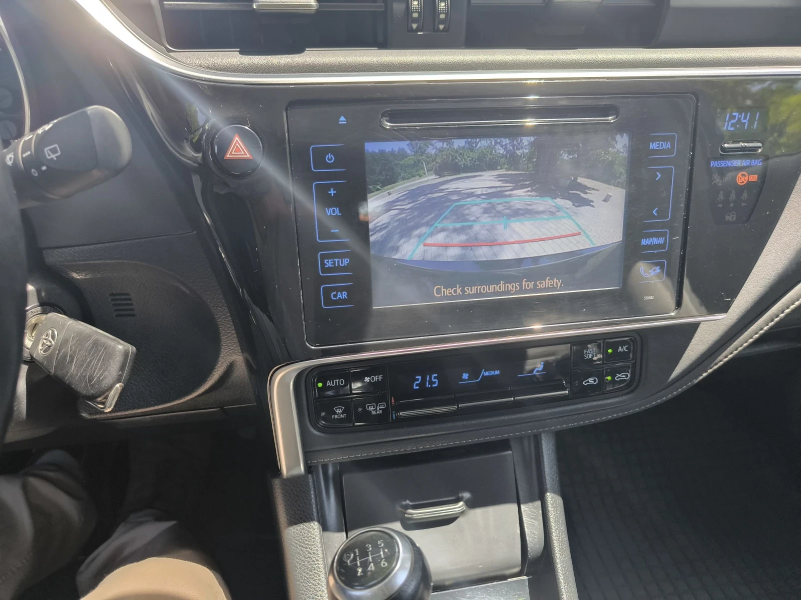 Toyota Auris, снимка 4 - Автомобили и джипове - 55087475