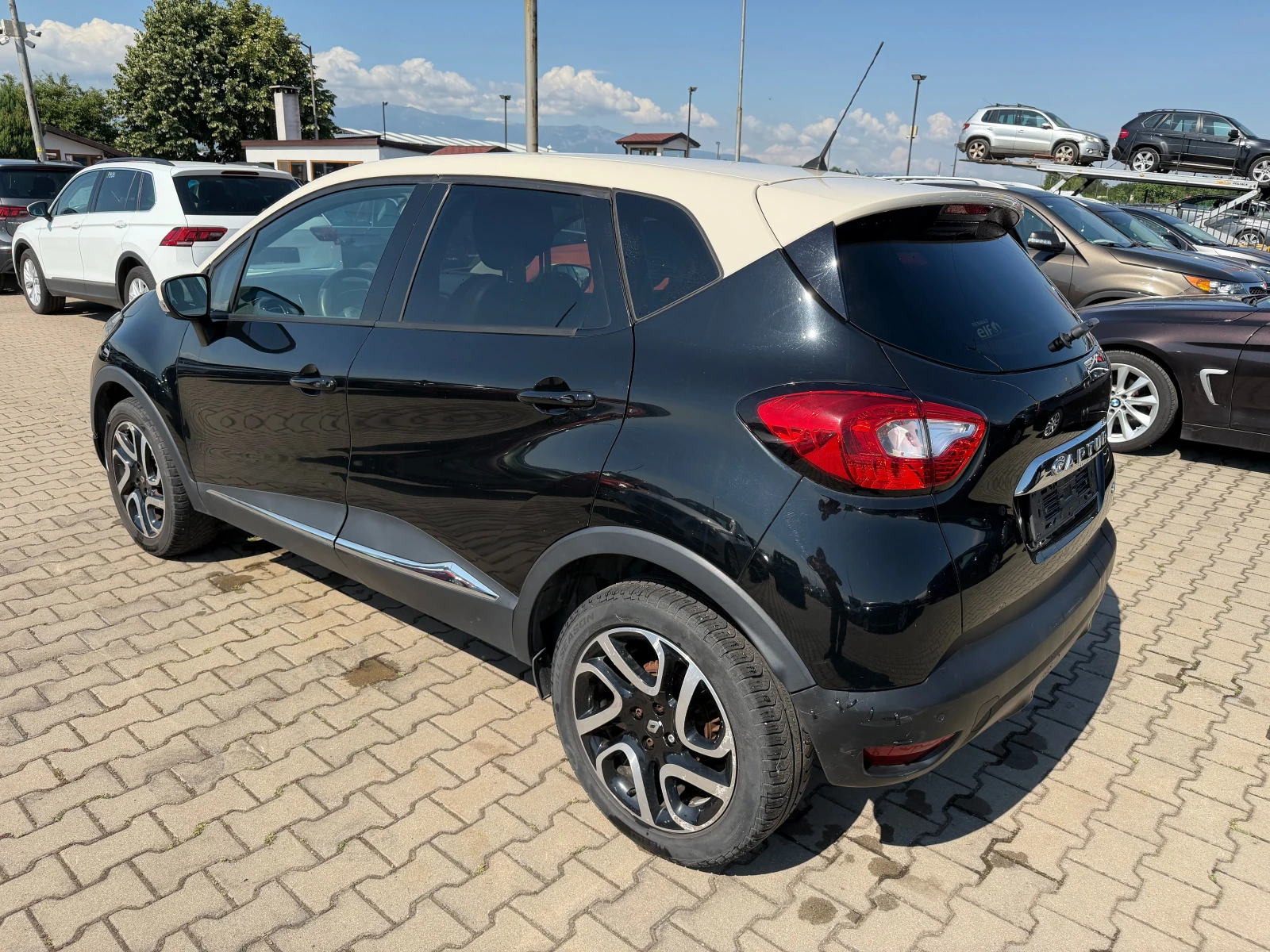 Renault Captur 1.5DCI NAVI/KAMERA EURO 6, снимка 8 - Автомобили и джипове - 55176109