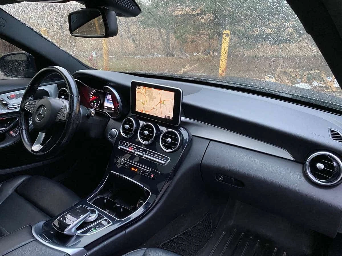 Mercedes-Benz C 300 4MATIC * CARFAX * ФИКСИРАНА ЦЕНА ДО БГ * , снимка 9 - Автомобили и джипове - 55189769