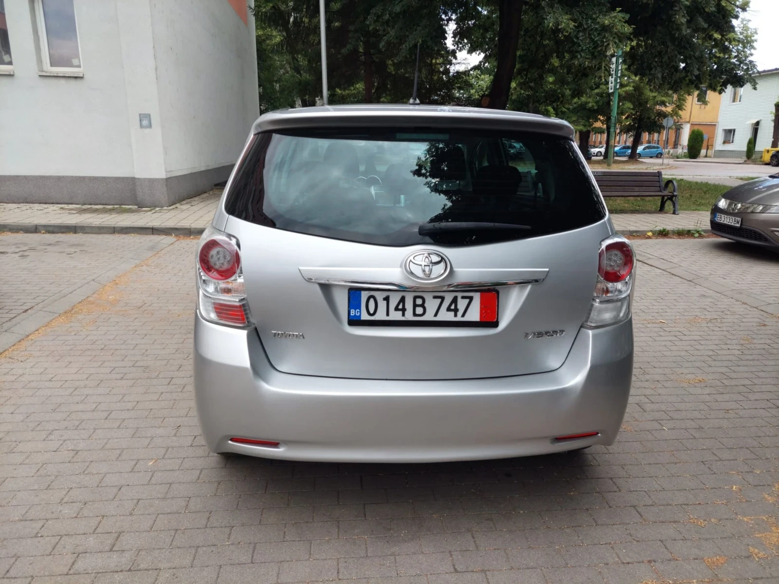Toyota Verso 1.8i NAVI, КАМЕРА, ТОП!, снимка 5 - Автомобили и джипове - 55377694